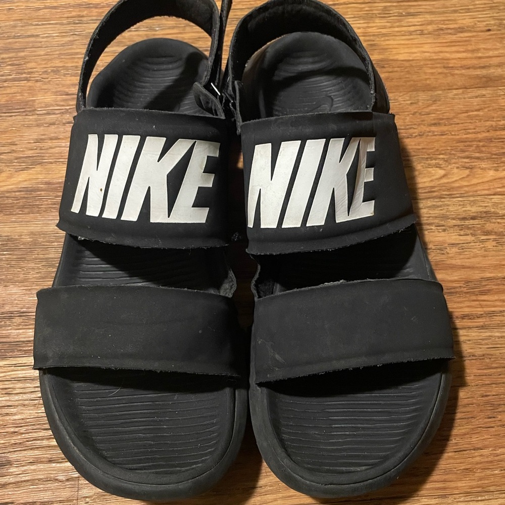 Nike Sandals sz 9